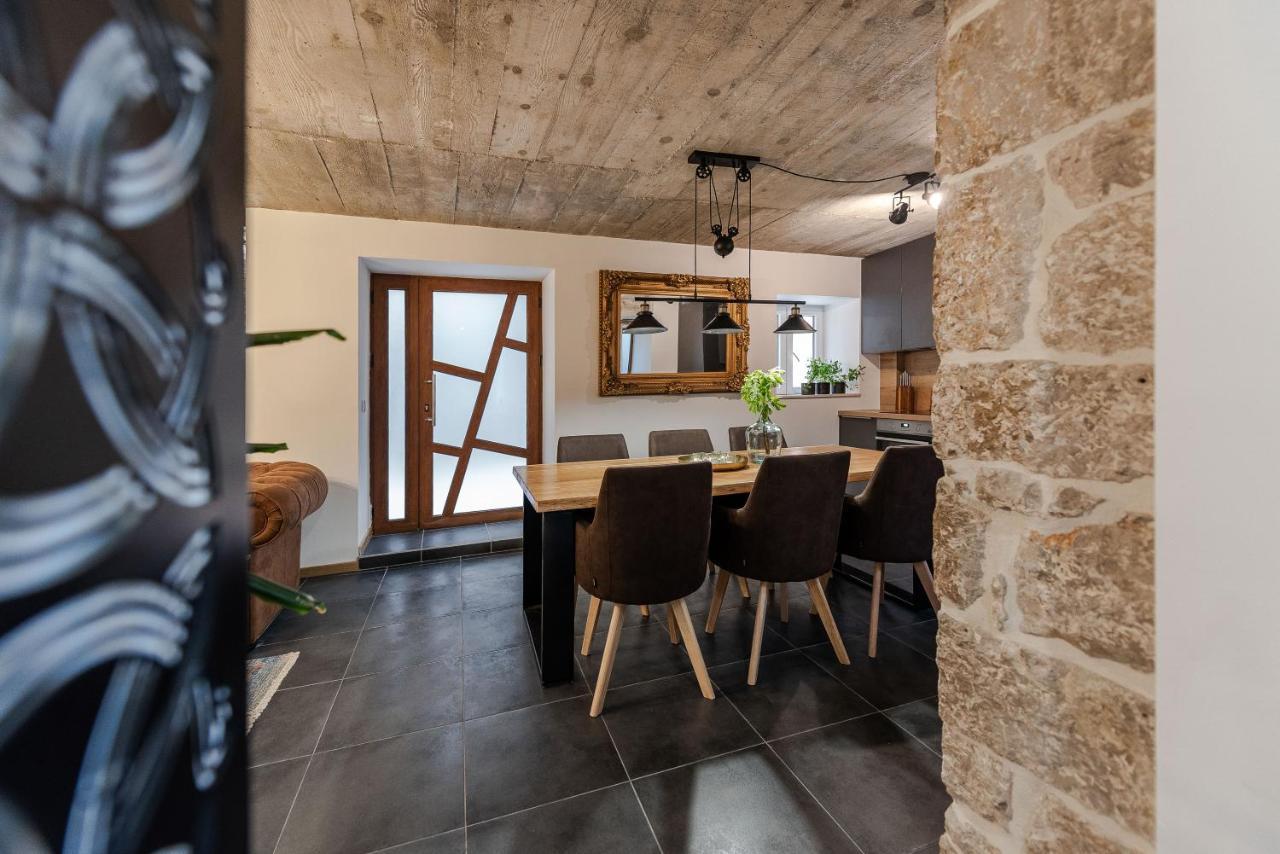 נוביגראד דאלמטיה Villa Planita Dalmacija מראה חיצוני תמונה