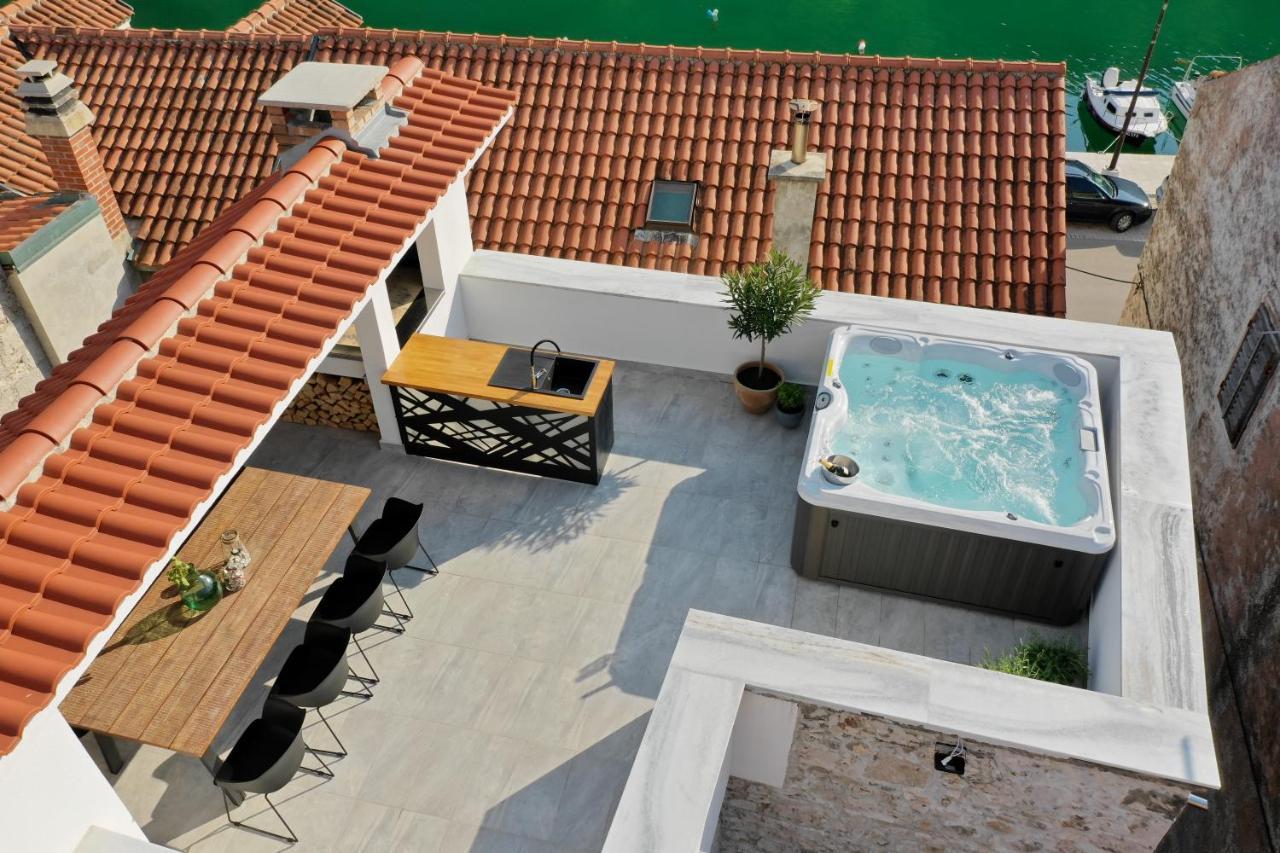 נוביגראד דאלמטיה Villa Planita Dalmacija מראה חיצוני תמונה