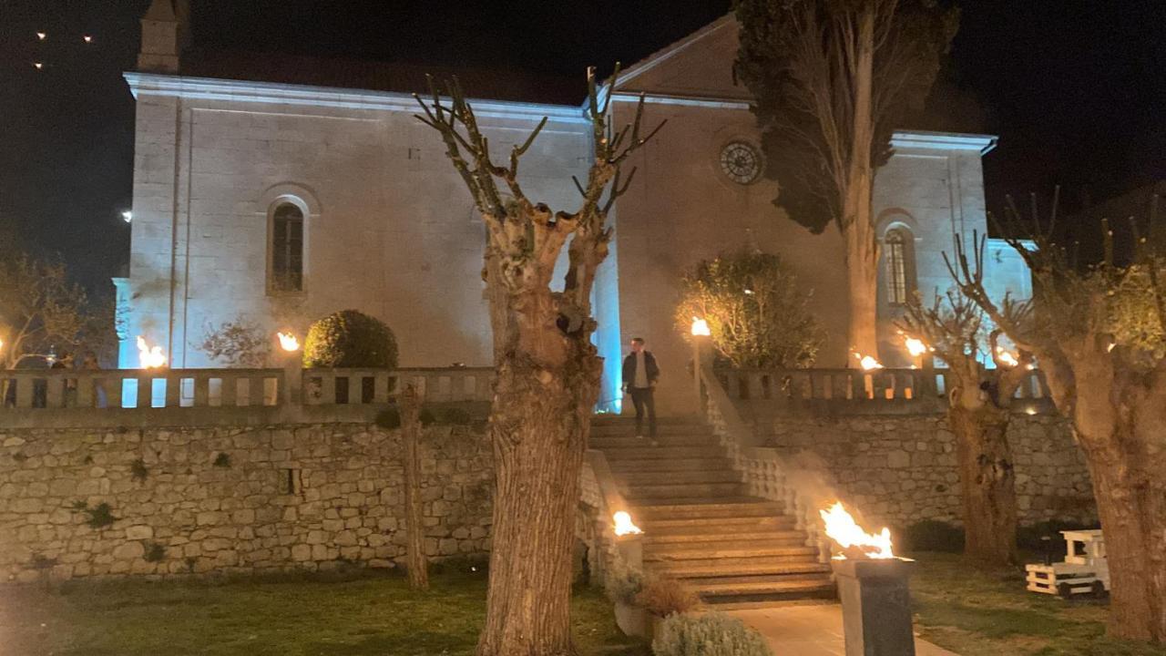 נוביגראד דאלמטיה Villa Planita Dalmacija מראה חיצוני תמונה